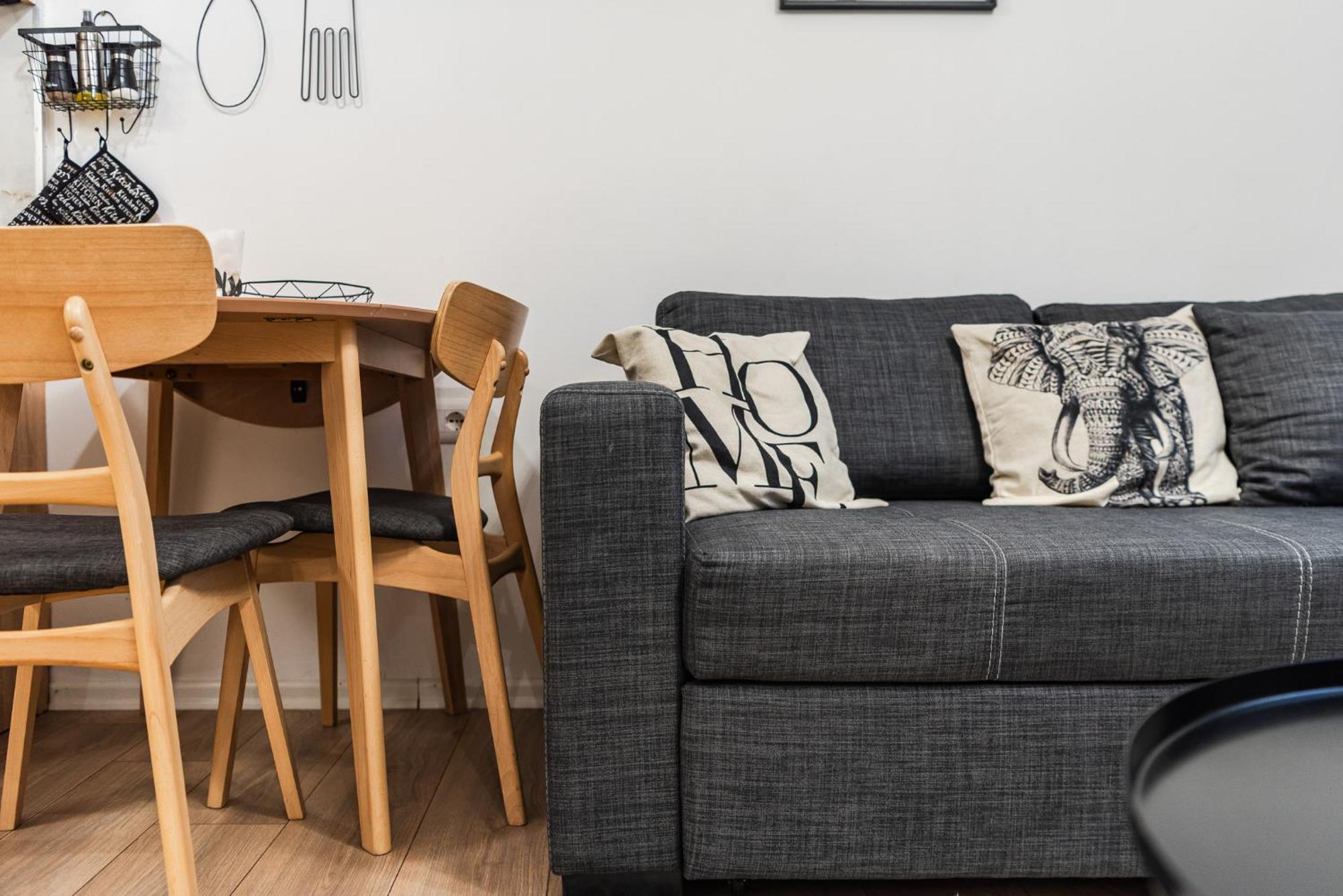 Noir Apartment By Kondo Stays Τίρανα Εξωτερικό φωτογραφία