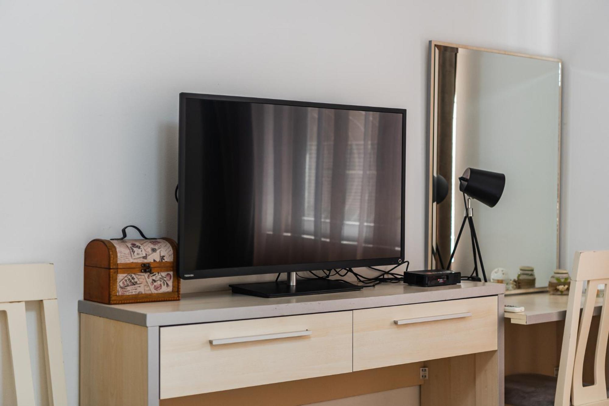 Noir Apartment By Kondo Stays Τίρανα Εξωτερικό φωτογραφία