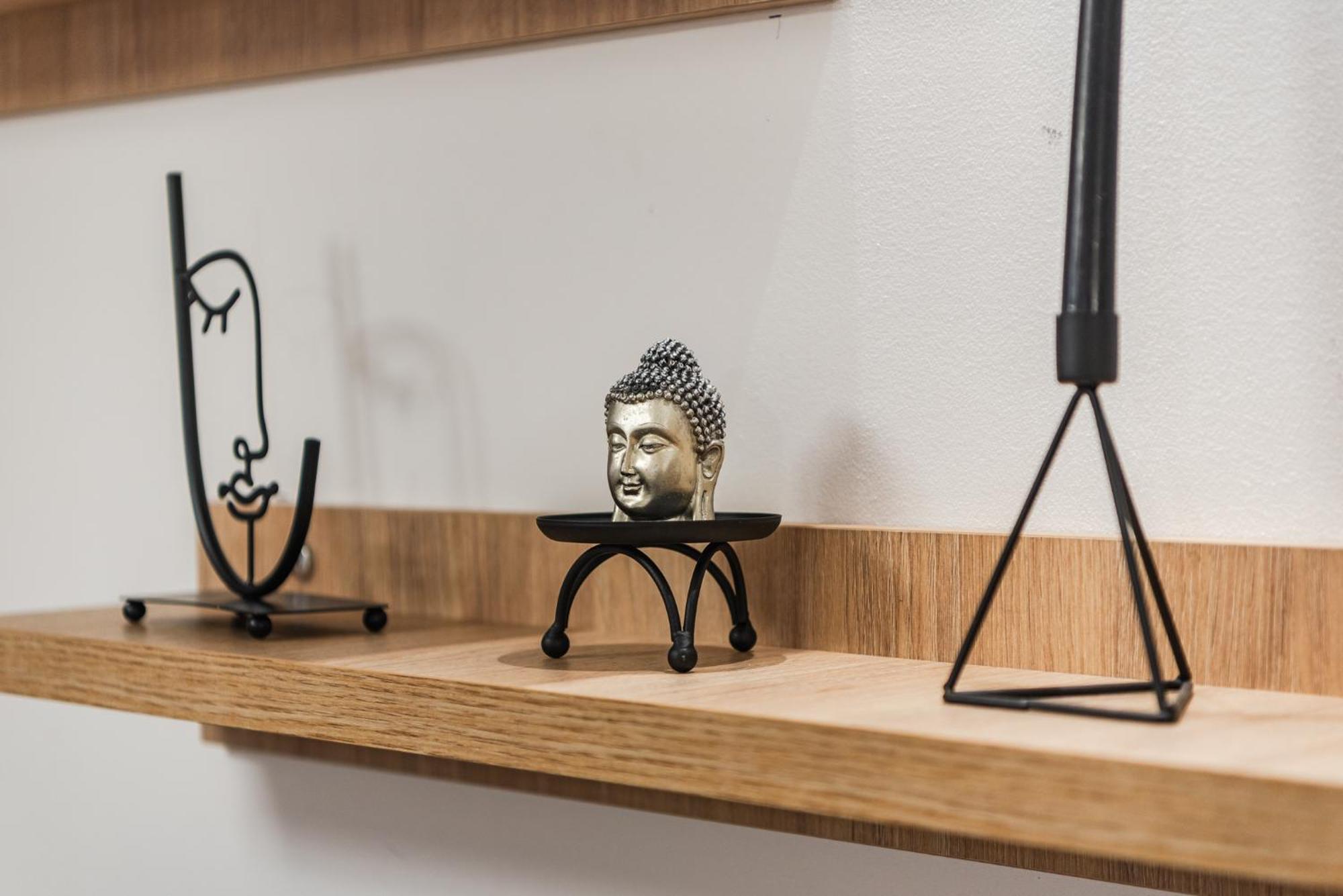Noir Apartment By Kondo Stays Τίρανα Εξωτερικό φωτογραφία