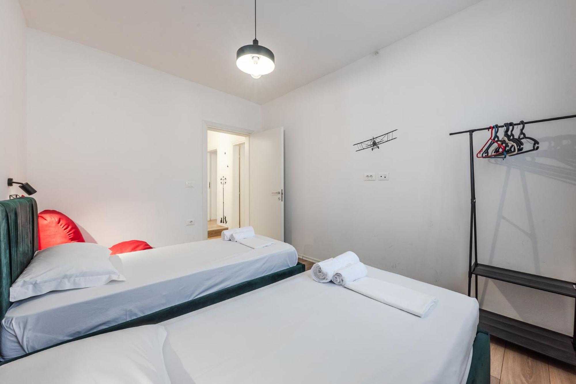 Noir Apartment By Kondo Stays Τίρανα Εξωτερικό φωτογραφία
