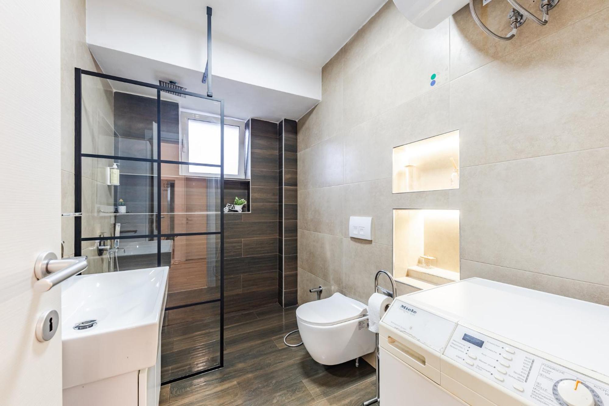Noir Apartment By Kondo Stays Τίρανα Εξωτερικό φωτογραφία