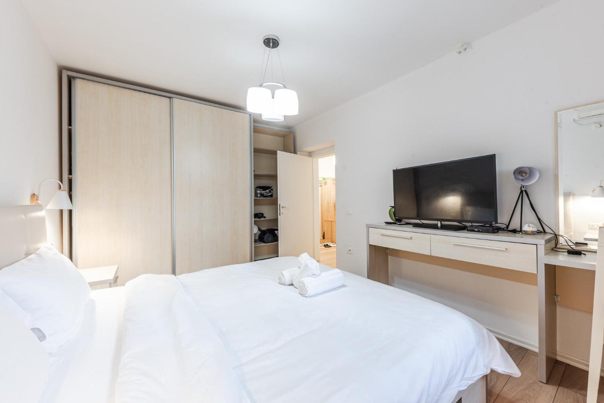 Noir Apartment By Kondo Stays Τίρανα Εξωτερικό φωτογραφία